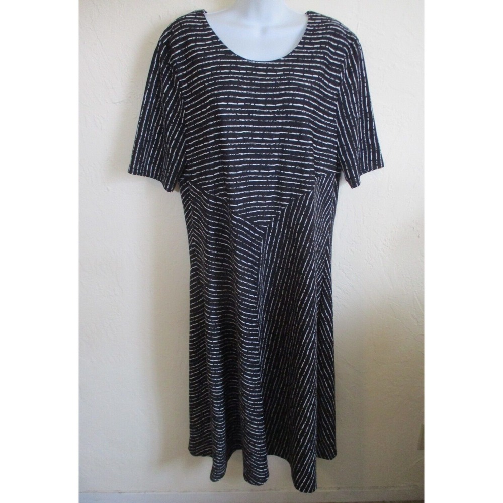 Serengeti Dress Size XL Black Striped Long Shift Pullover